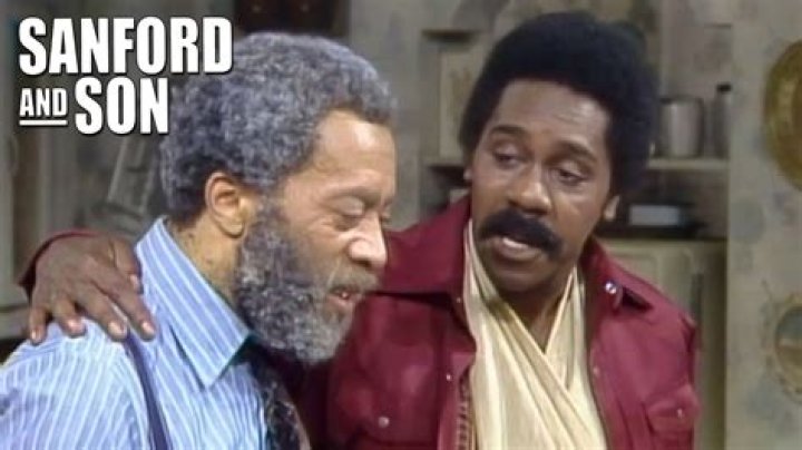 Is Esther still alive from Sanford and Son?