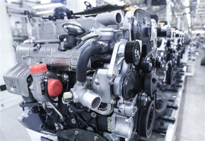 What is the cubic inch of a 4.8 liter engine?