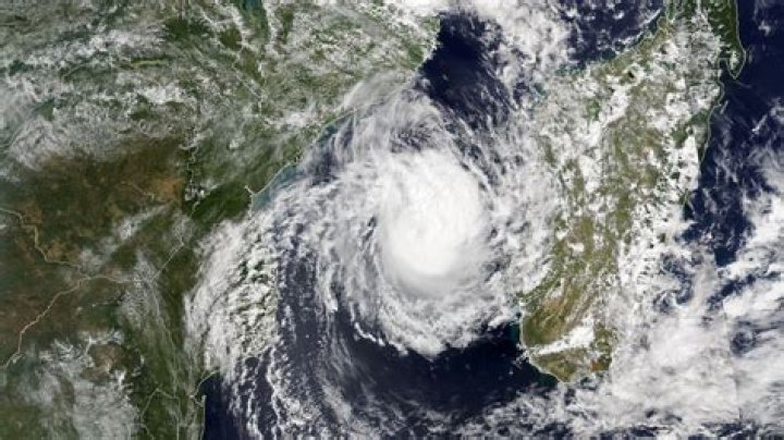 What is the most powerful cyclone ever recorded?
